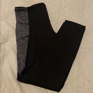 Black Old Navy Active Go-Dry Leggings PETITE